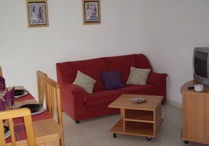 Apartment 6 pax in Ransol in character house HUT. 8044