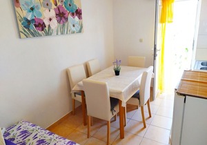 Apartment Aleksandra - 10 m from sea: A3(4+1) - Bibinje, Zadar riviera, Croatia