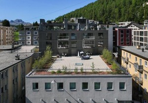 Apartment Chesa Arlas E2 by Interhome