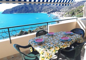 Apartment for 4 persons approx. 65 m² in Moneglia, Italian Riviera (Italian west coast)
