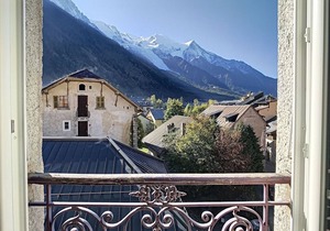 Apartment in Chamonix, 3 bedrooms, 8 people, mountain view