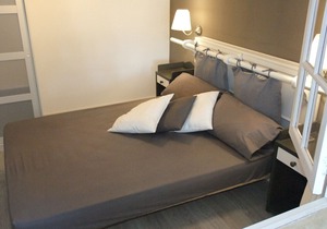 Apartment in a luxurious villa for 4 people