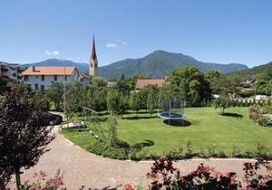 Apartment in Brixen with Pool & Dolomites Views