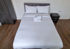 APARTMENT IN WAKEFIELD CITY CENTRE