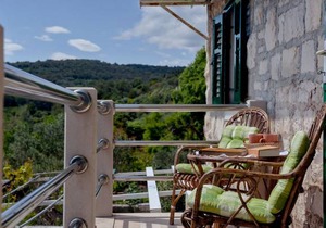 Apartment Jasna - cozy apartment in a peaceful area A2 Selca, Island Brac