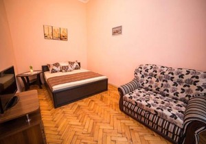 Apartment on Teatralna 7