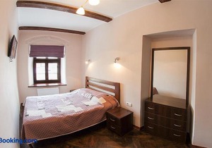 Apartment on Virmenska 12