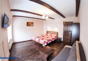 Apartment on Virmenska 12