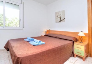 Apartment Palmiers I-2 by Interhome