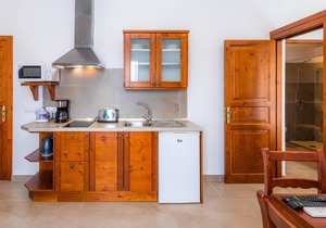 Apartment 'S Hort Can Capità Estudio Balcón 8' close to the Sea with Shared Pool & Wi-Fi