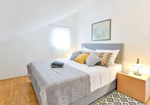 Apartment Valentina in Zadar - 5 persons, 2 bedrooms