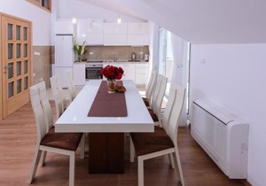 Apartment Violeta 2 with parking