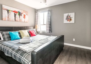 Apartment with Patio - Near DT Hamilton!