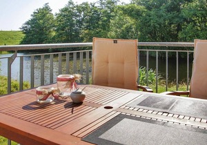Apartment with private sauna and great balcony on the Graft with a view of the dike!
