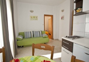 Apartments and rooms Meri, (8551), Baška Voda, hr
