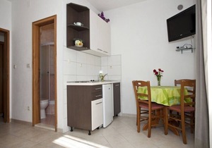 Apartments and rooms Meri, (8551), Baška Voda, hr
