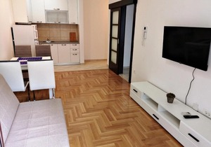 Apartments Podmaine