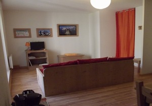 Appart 2 in a mountain village: nature and relaxation in the Pays de la Meije
