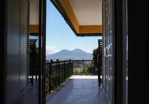 Appartamento con terrazzo a Capodimonte by Wonderful Italy