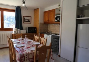 Appartement calme à Aussois, proche navettes et piscine, avec terrasse et casier à ski - FR-1-508-115