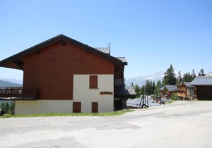 Appartement rénové, centre station, balcon, coin montagne, proche pistes et commerces - FR-1-275-158