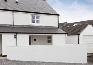 Apricot Cottage - Two Bedroom House, Sleeps 4