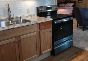 Apt 2 Studio apartment in downtown Stonington