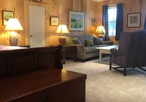Apt 2 Studio apartment in downtown Stonington