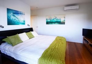 Aquatic Visions Studio Apartment