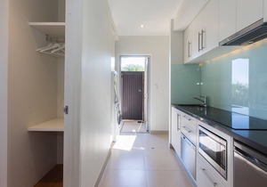 AQUATIC VISIONS STUDIO APARTMENT