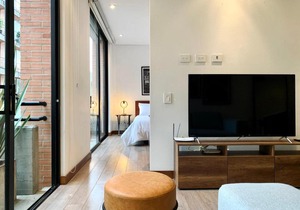 Artistic Loft in Luxury Building