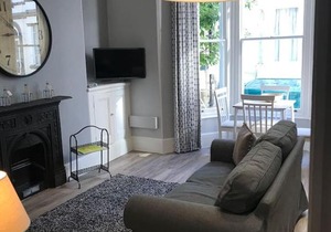 Astor Apartment