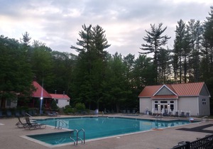 Attitash Resort * RENOVATED Condo sleeps 6 * New Hampshire - White Mountains