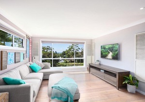 Austinmer Beach Escape