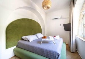 Authentic 1 BDR In The Heart Of Jerusalem