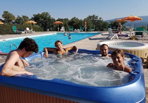 Authentic farmhouse with pool, jacuzzi, playground, garden