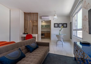 AV102 - TUDIO AVANHANDAVA IN THE HEART OF DOWNTOWN AUGUSTA
