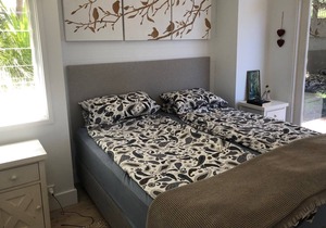 Avalon central location , ocean views, privacy.