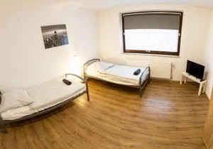AVR Apartment HOF 1