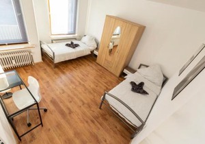 AVR Apartment HOF 7