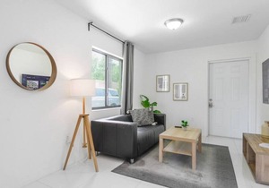 Awesome Duplex 3 Bedrooms 2 bathrooms