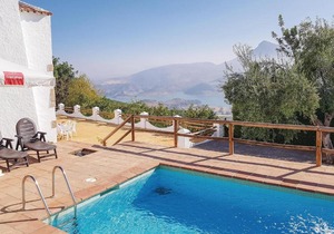 Awesome home in Zahara de la Sierra w/ WiFi and 5 Bedrooms