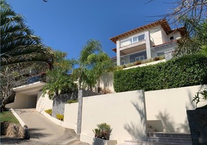 AZAHARA - Casa Magnífica na Praia da Ferradurinha