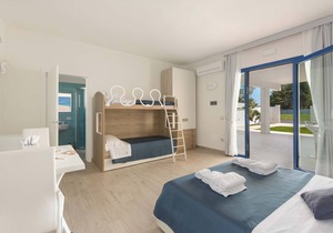 B&B Dreams and Delights - Familiare Street View