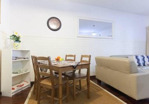 B2 Crawley Apartment 1 BRM & Sleepout near UWA