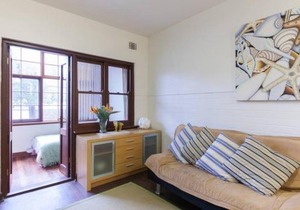 B3 Crawley Apartment 1 BRM & Sleepout near UWA