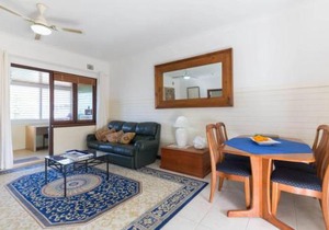 B9 Crawley Apartment 1 BRM & Sleepout near UWA