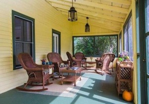 Bark Eater Inn