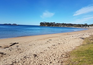 Batehaven - Fantastic Water Views, Pool, Beach, Linen, WIFI, Netflix