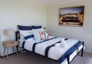 Batehaven - Fantastic Water Views, Pool, Beach, Linen, WIFI, Netflix